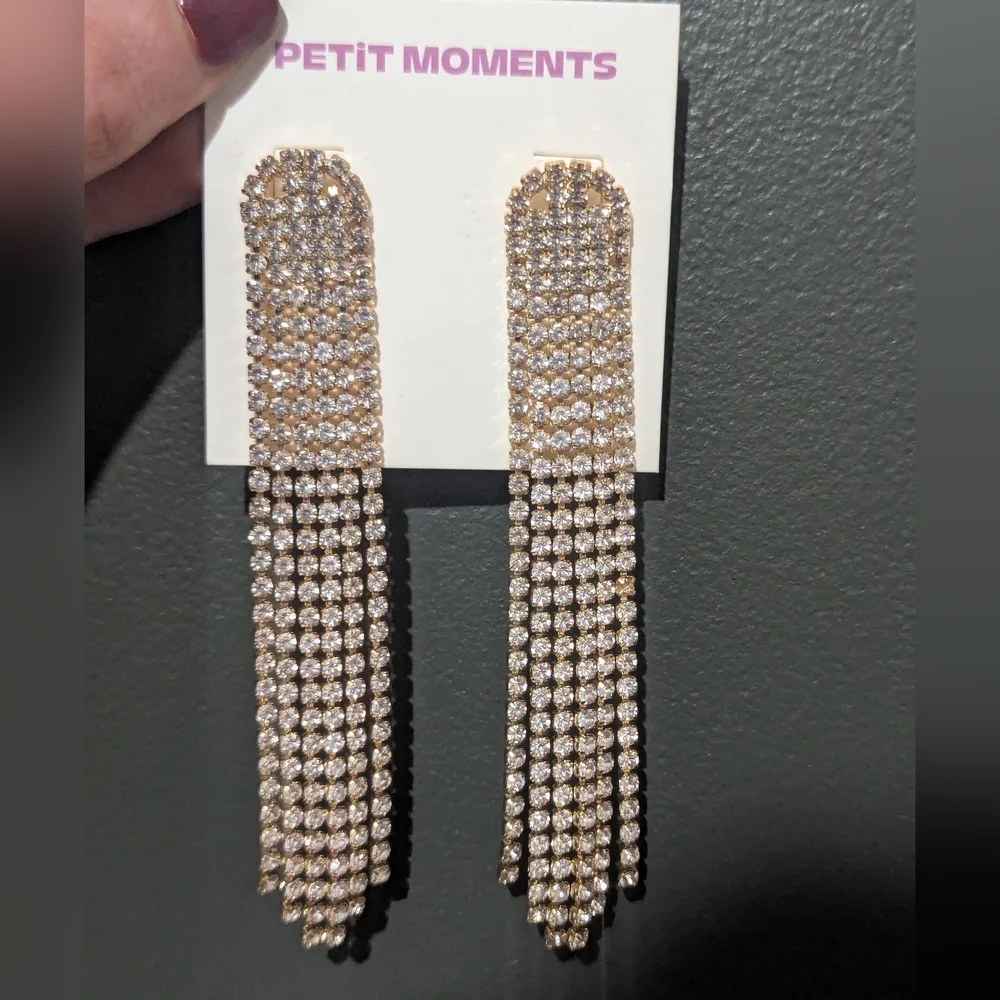 Petit Moments Tassel Rhinestone Earrings